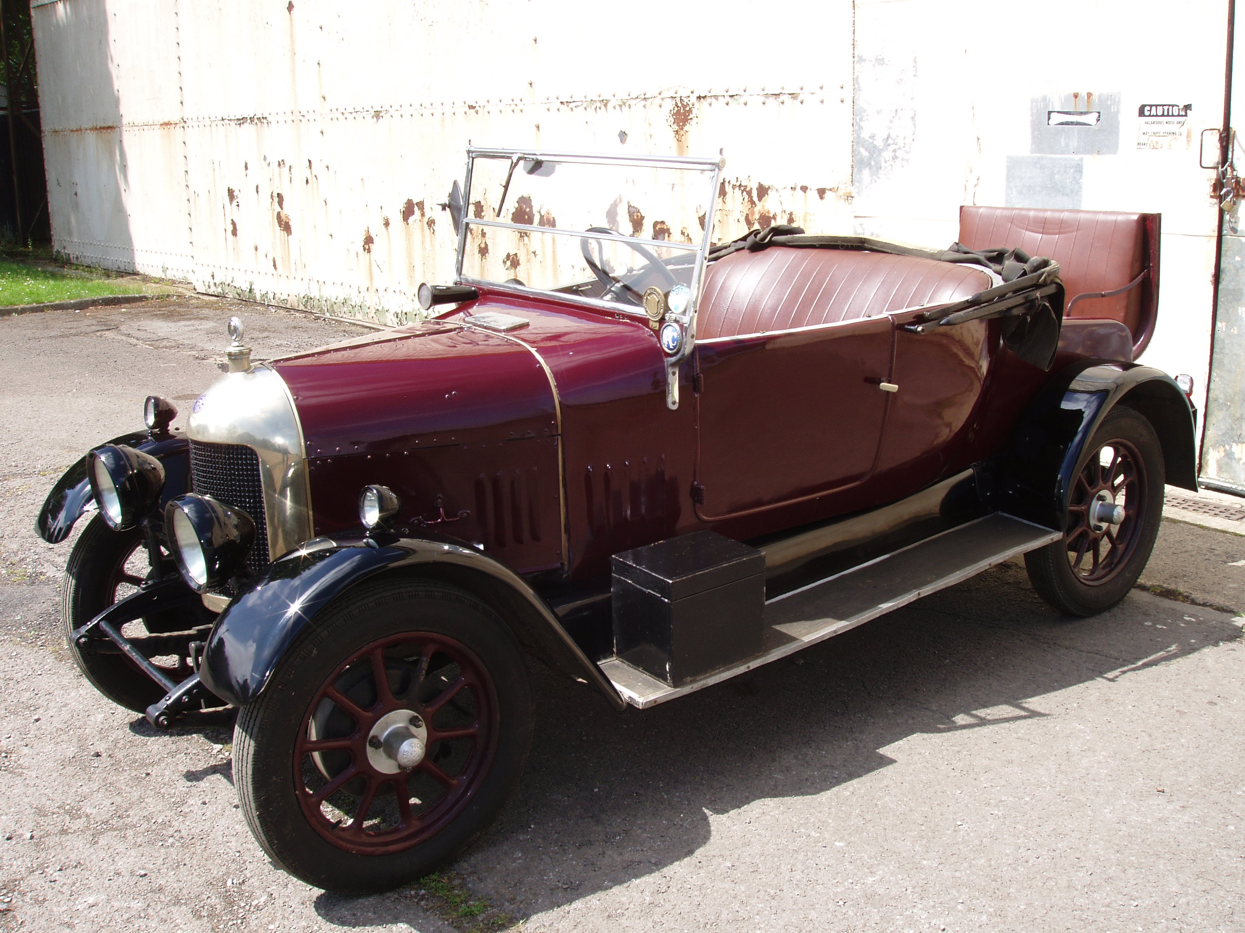 Morris Oxford 2-seat &amp; dickey "Bullnose"